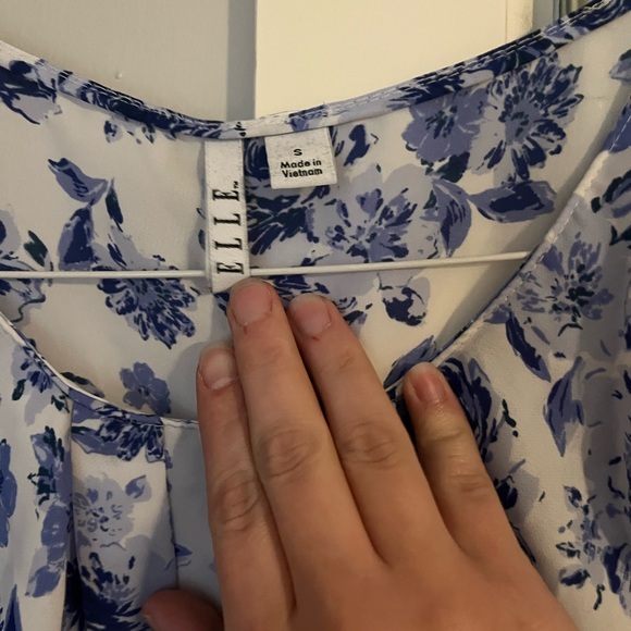 Light weight and flowery - Picture 2 of 2